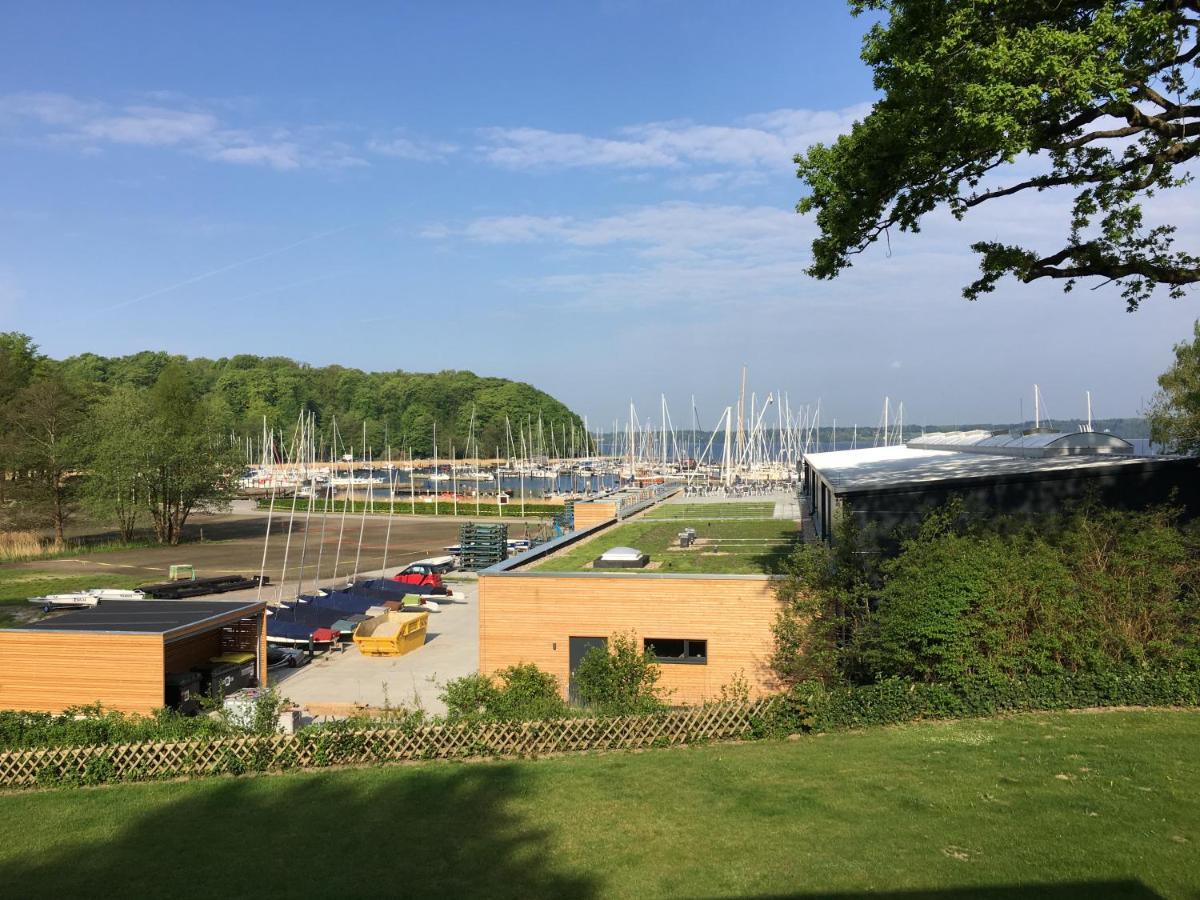 Ferienwohnung Yachthafen-Foerdeblick Gluecksburg Exterior photo